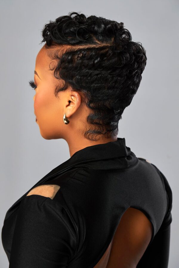 Natural hair Pixie cut - Image 3